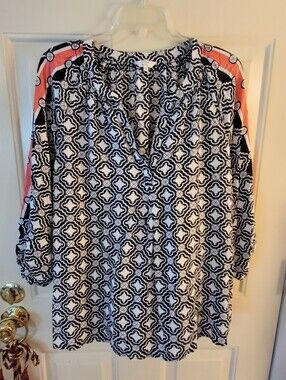 Crown & Ivy Black & White Patterned Women's Tunic Top with Coral Accent